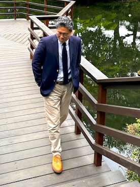 POLO RALPH LAURENのチノパンツを使った「紺ブレ」のメンズ人気