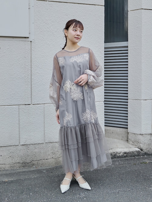 フラワー刺繍ティアードフリルドレス Aライン マタニティ 妊婦 結婚式