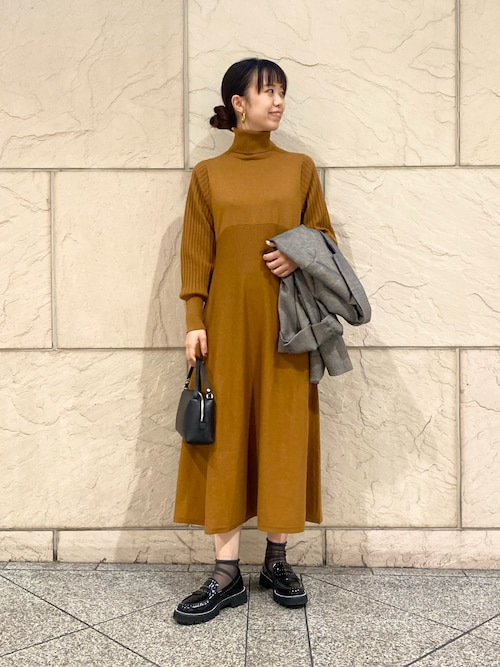 セール】『WEB限定』タートルネックデザインスリーブワンピース