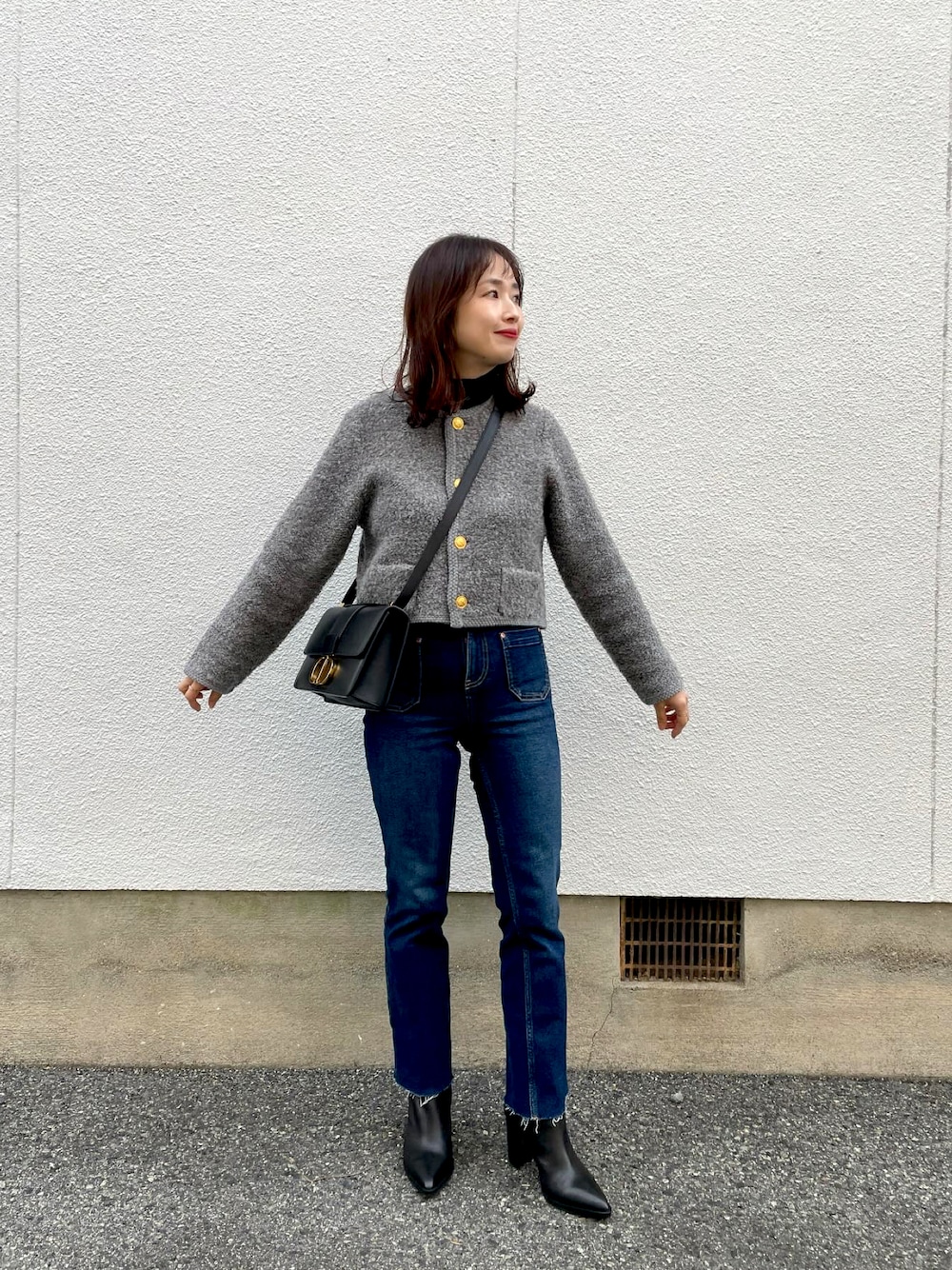 MACPHEE（マカフィー）の「ムートン クルーネックカーディガン