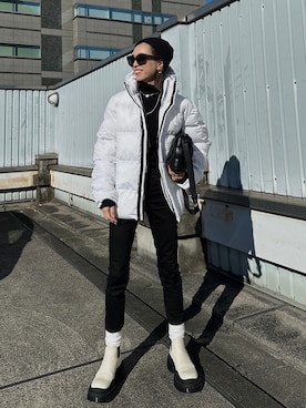 BOTTEGA VENETAのブーツ（ホワイト系）を使った人気ファッション