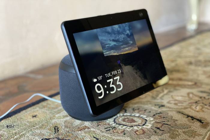 Echo Show 10 第3世代 アレクサ 回転式 ※スピーカー汚れあり Echo Show