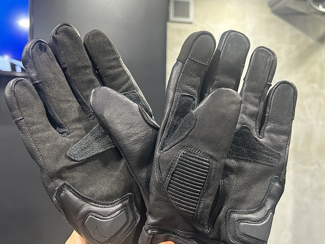 アウトドライアドマイヤーグローブ入荷♪！：KUSHITANI 三鷹店