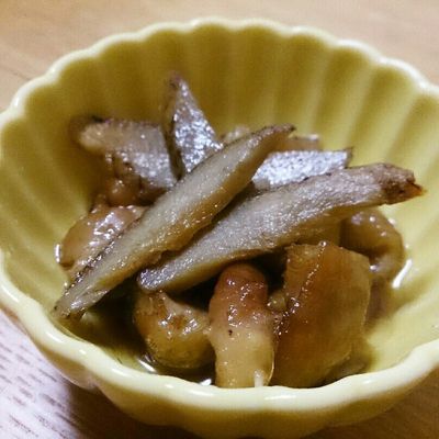 絶対おすすめ♪とり皮とごぼうの煮込み by ちっちゃほっか