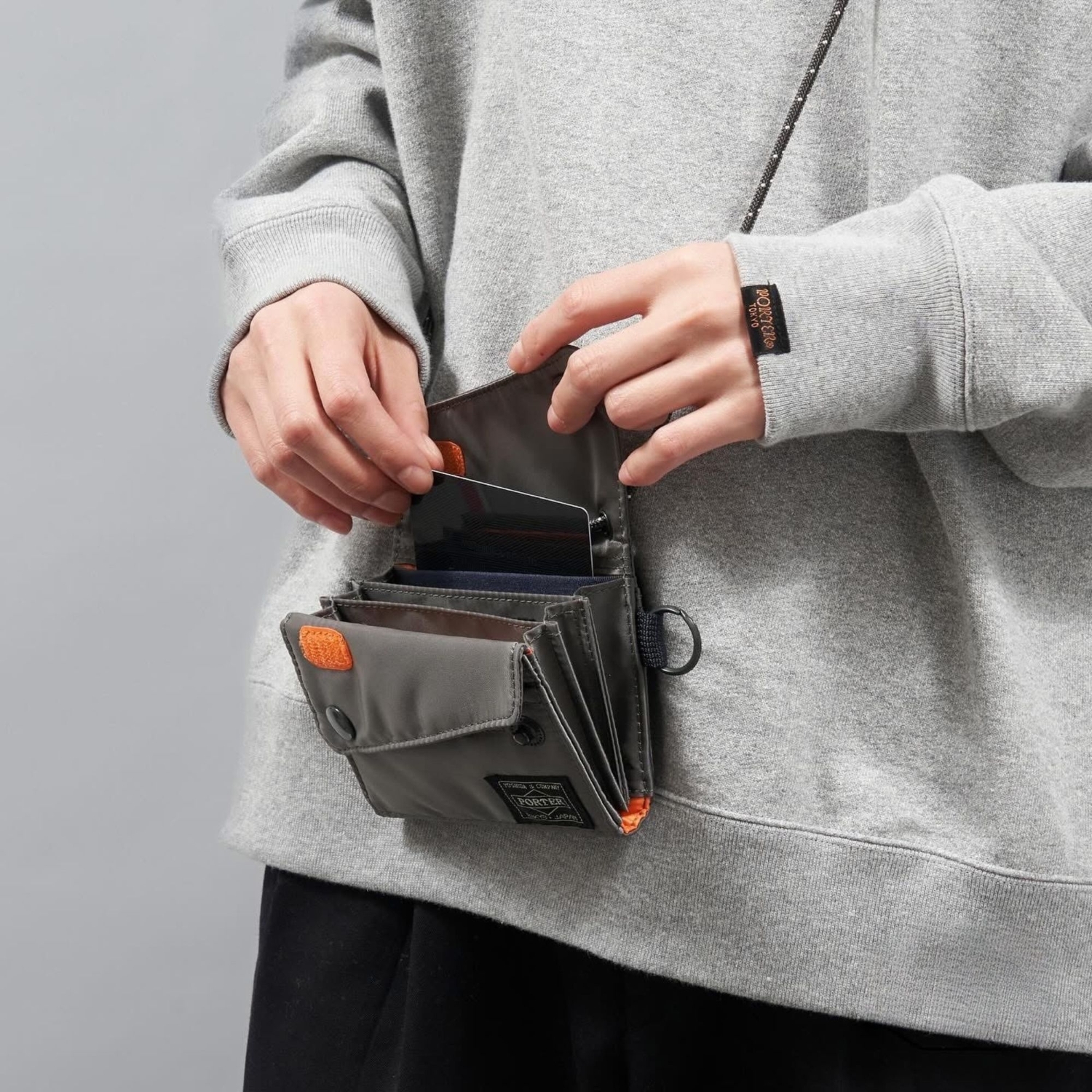 PX TANKER(PXタンカー) SLING PURSE | 吉田カバンホームページ