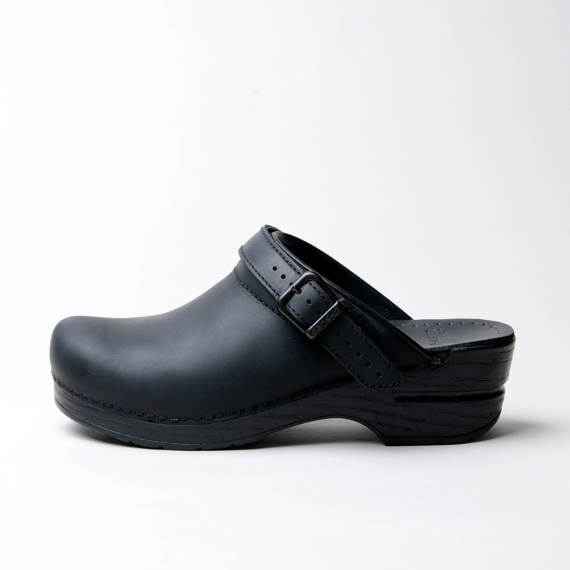 dansko (ダンスコ) INGRID OILD クロッグ Black / イングリッド
