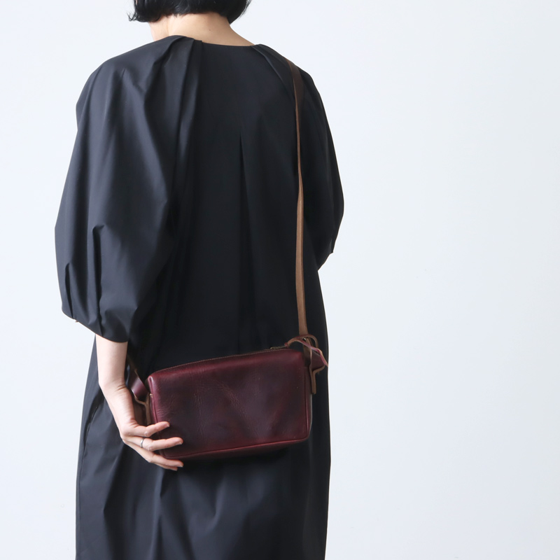 FERNAND LEATHER (フェルナンドレザー) Small Zip Shoulder Bag