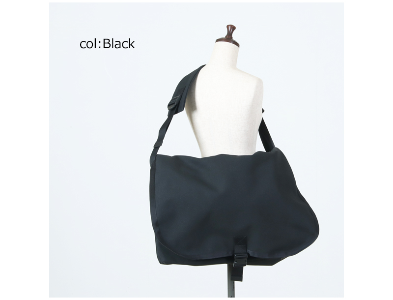 Hender Scheme (エンダースキーマ) messenger bag large