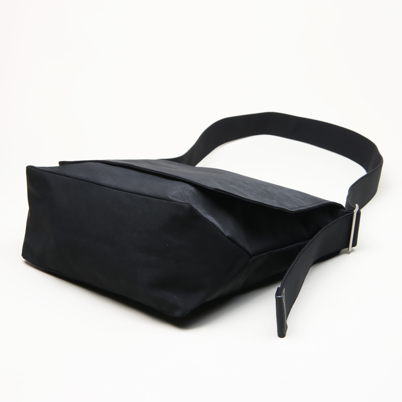 Hender Scheme (エンダースキーマ) flap shoulder small / フラップ