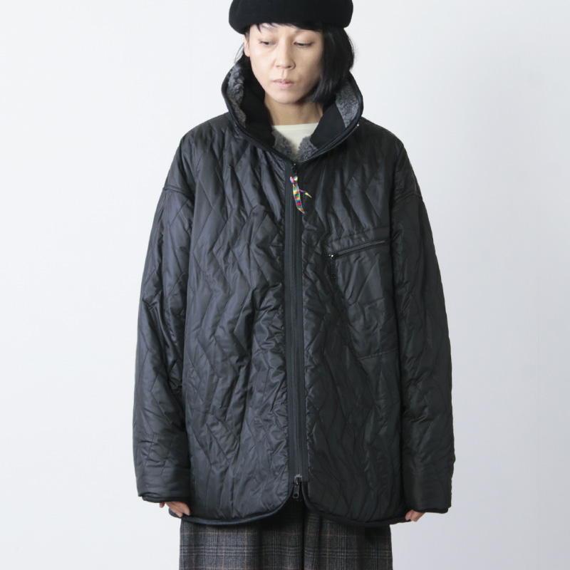 is-ness (イズネス) REVERSIBLE QUILTED FLEECE JACKET / リバーシブル