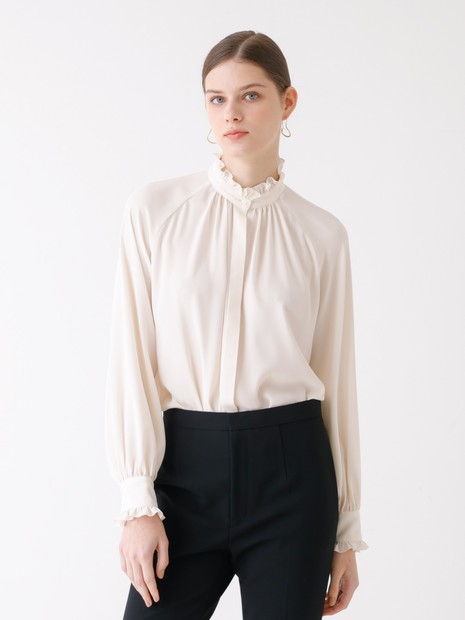 バックサテンアムンゼンフリルカラーブラウス｜OUTLET / アウトレット