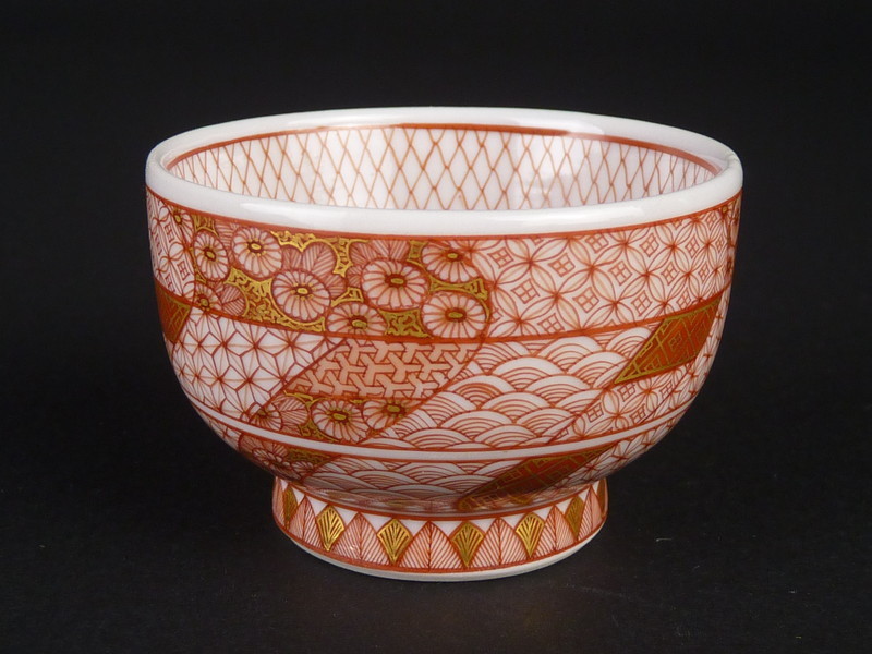 都屋】29 九谷焼 福島武山「赤網手小紋 盃」共箱 高さ 約4㎝ 幅 約6