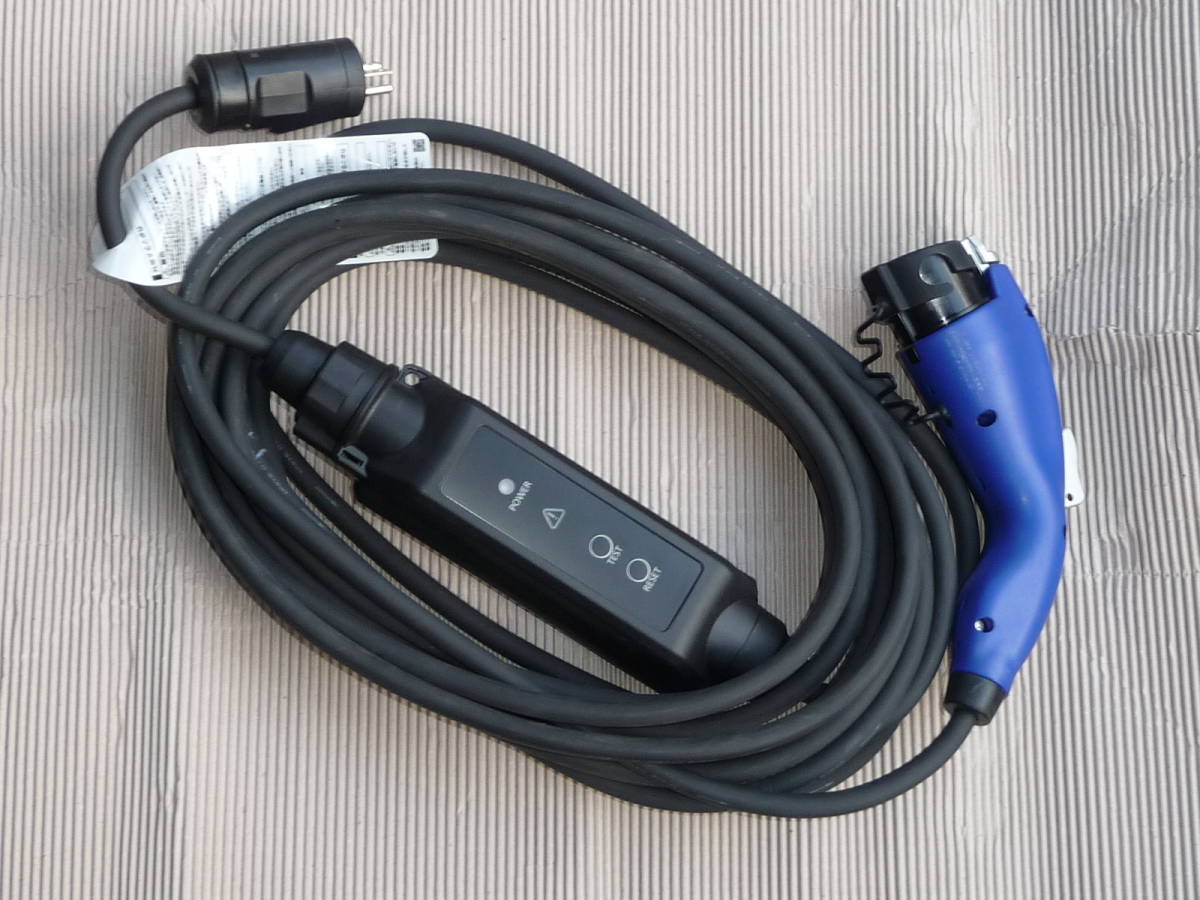 kenken24プリウスphv 純正充電ケーブル最終価格。 kenken24プリウスphv