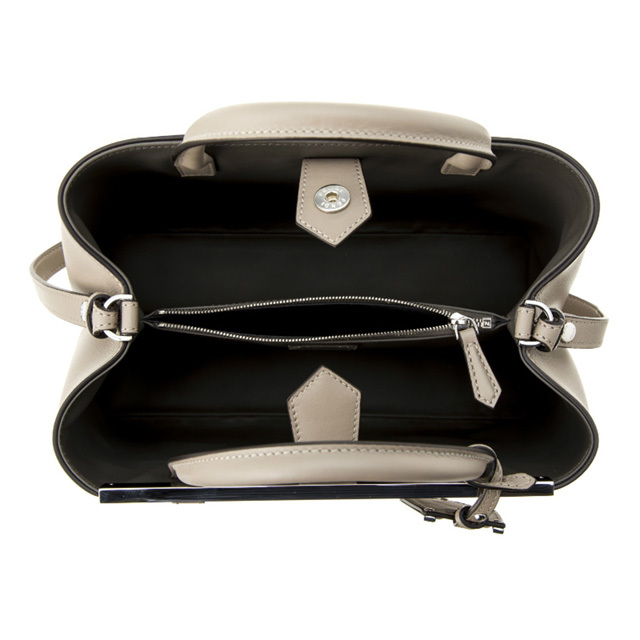 フェンディ FENDI プチ トゥージュール クリスタル イヤリング 2WAY