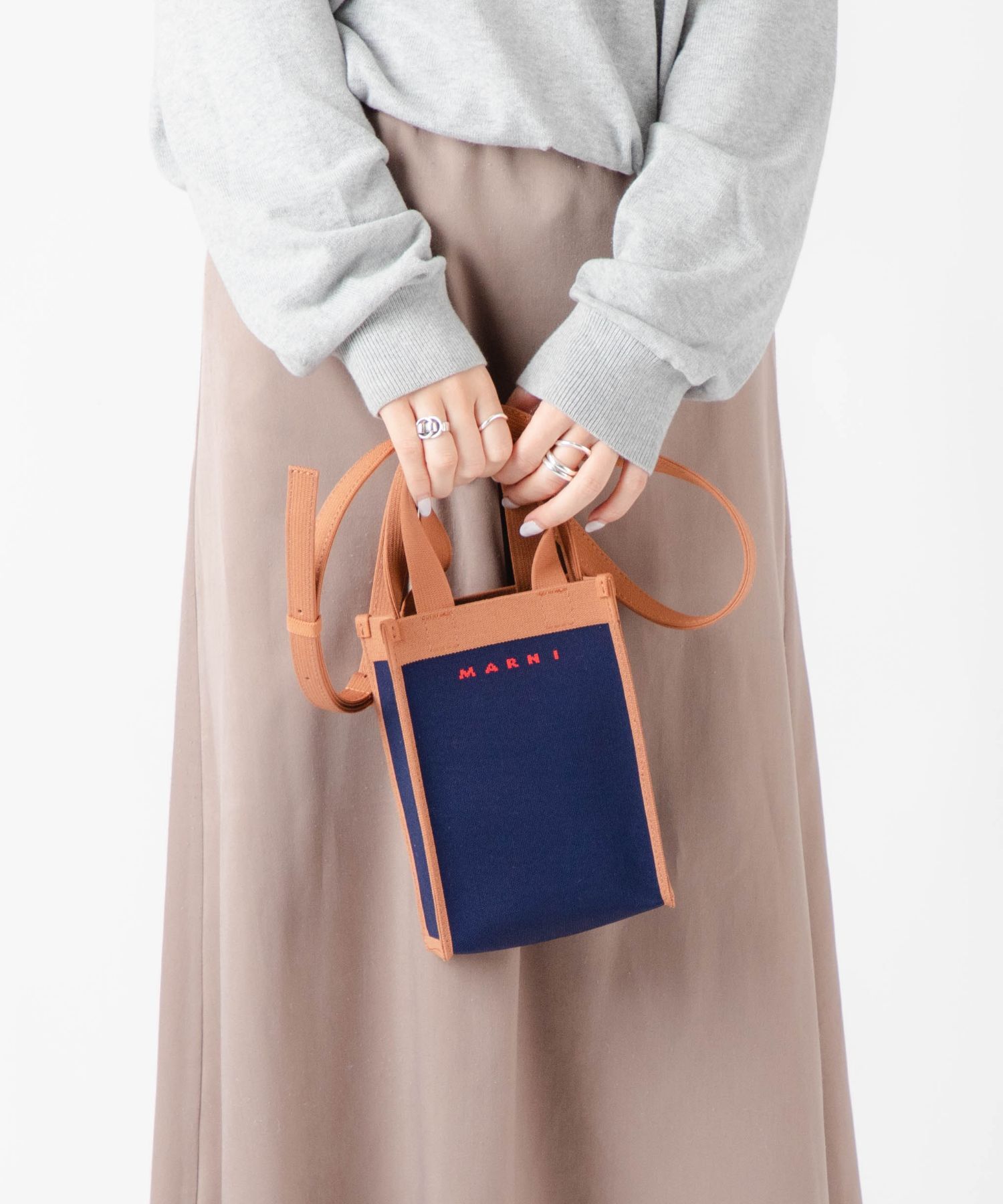 マルニ MARNI SHMP0085A0 P4602 ショルダーバッグ レディース バッグ