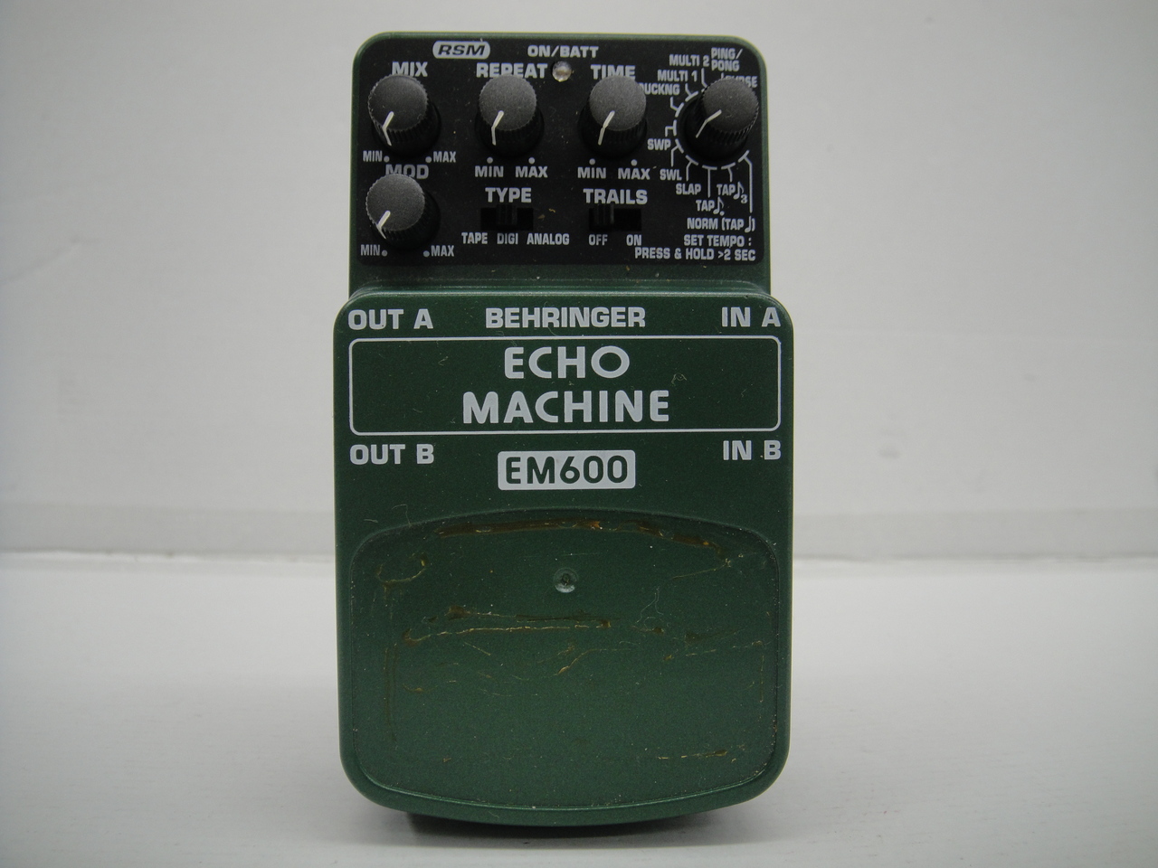 BEHRINGER ECHO MACHINE EM600（中古/送料無料）【楽器検索デジマート】