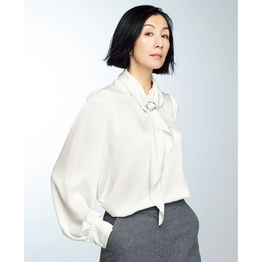 とろみラッフルフリル ボウタイ風 ブラウス 通販 - ディノス