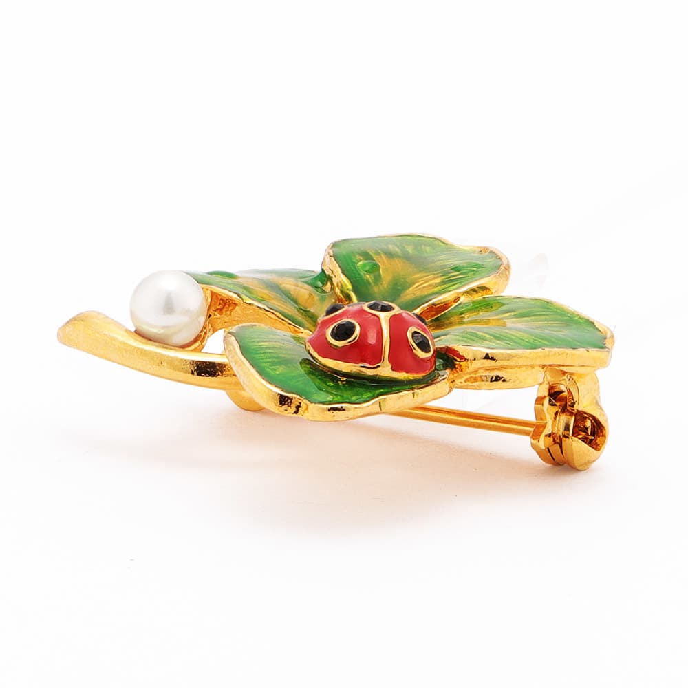 VENDOME BOUTIQUE/ヴァンドームブティック クローバーブローチ 通販