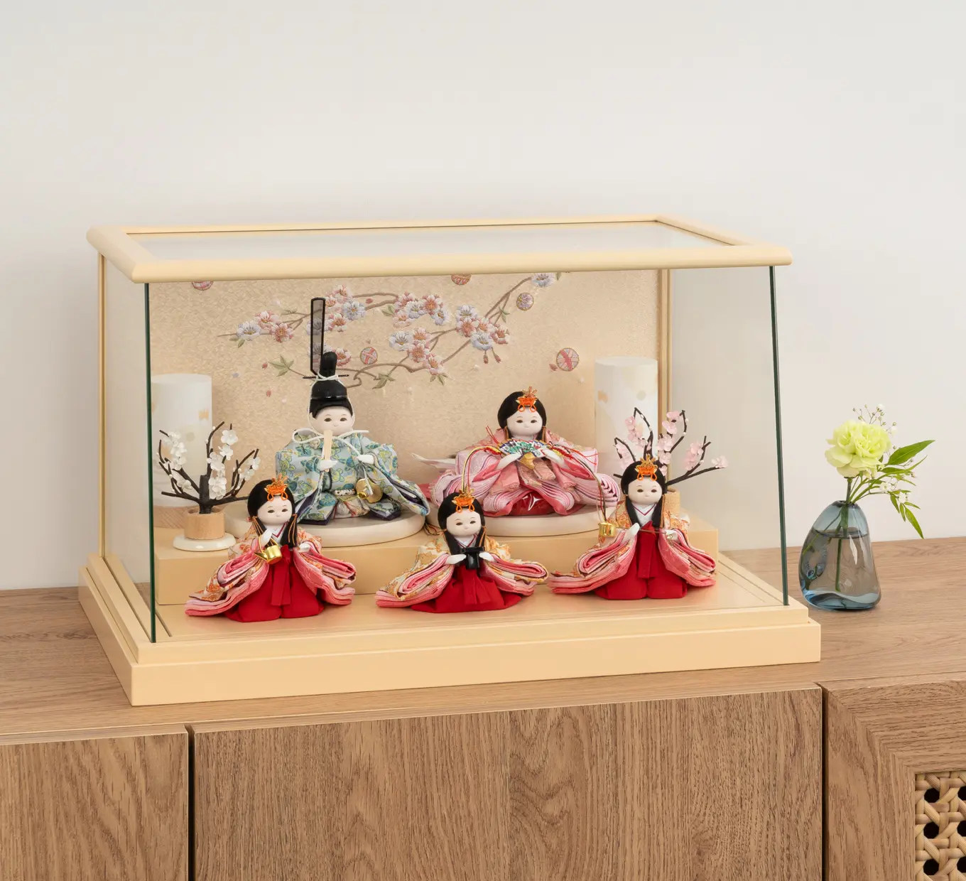 雛人形「まいまい 三人官女 衣装着・永遠の香」｜雛人形の通販 ふらここ