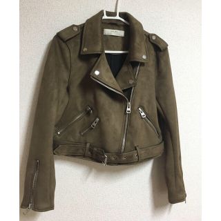 ZARA（ライダースジャケット ・ グリーン・カーキ/緑色系）のフリマ