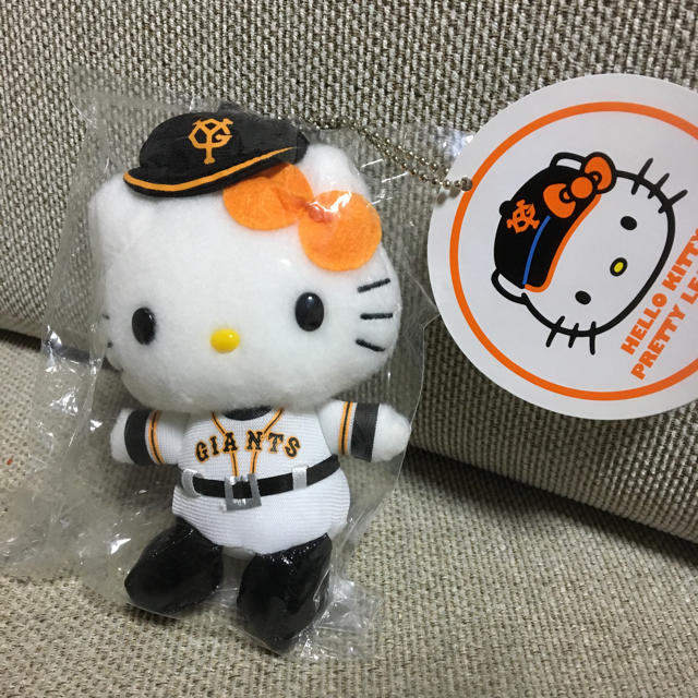 ハローキティ - 巨人 ジャイアンツコス キティちゃん ぬいぐるみの通販