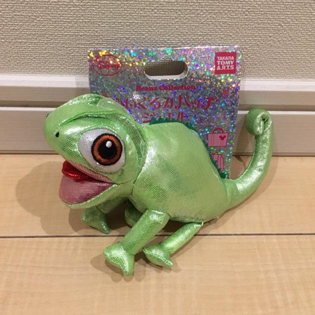 ラプンツェル - 新品 塔の上のラプンツェル パスカル ぬいぐるみバッジ