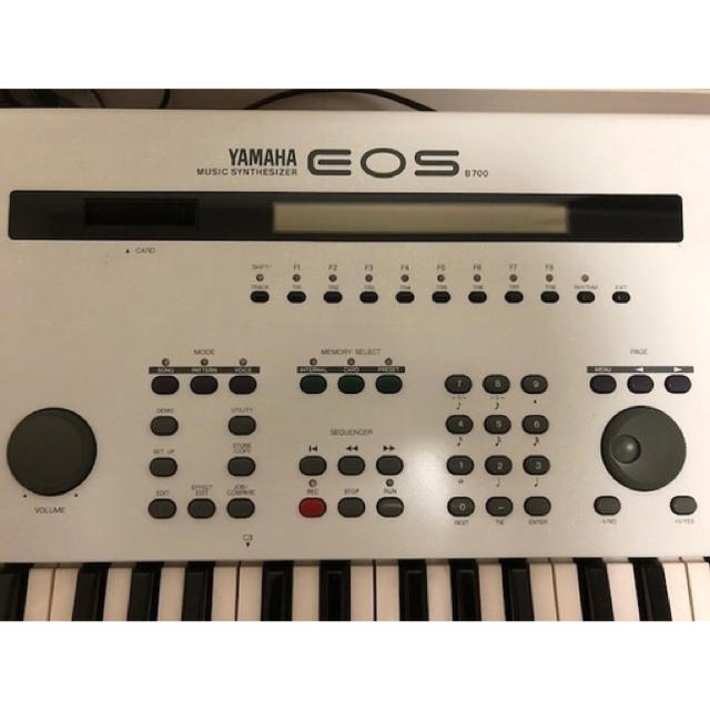 ヤマハ - YAMAHA EOS B700 シンセサイザー 専用ハードケース付 送料付