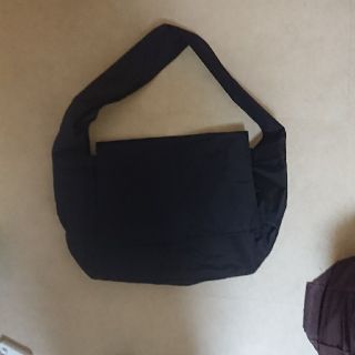 BLACK COMME des GARCONS（ショルダーバッグ）のフリマアイテム一覧