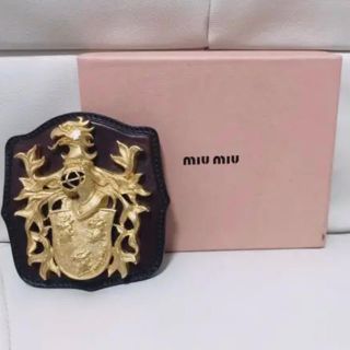 MIU MIU（ブローチ/コサージュ）のフリマアイテム一覧