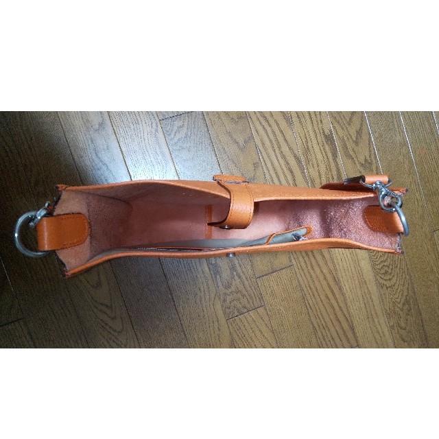 Hマーク Hパンチング柄 ショルダーバッグ ノーブランドの通販 by