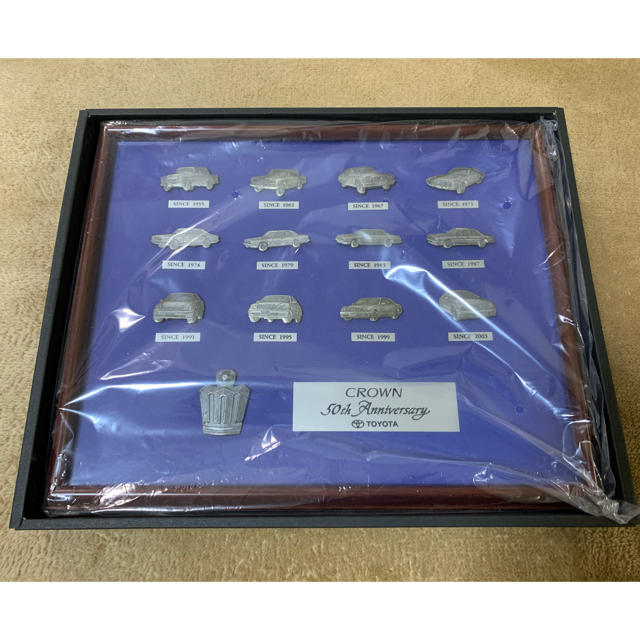 トヨタ - 【非売品】 TOYOTA CROWN 50周年記念 ピンバッジ の通販 by
