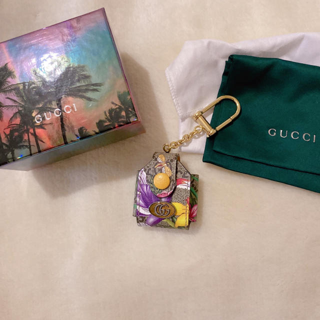 GUCCI - グッチ GGフローラAirPodsケースの通販 by ムテキ1129's shop