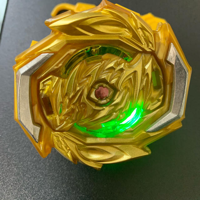 海外 ベイブレード バースト インペリアルドラゴン.Ig' ゴールドターボ