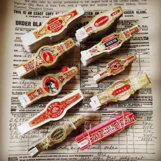 ビンテージシガーバンド☆おすそ分け10種類100枚くらいの通販 by