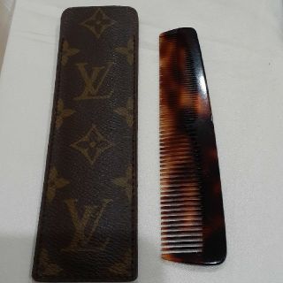 LOUIS VUITTON（ヘアブラシ/クシ）のフリマアイテム一覧