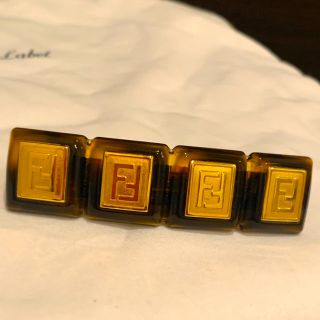 FENDI（バレッタ/ヘアクリップ）のフリマアイテム一覧