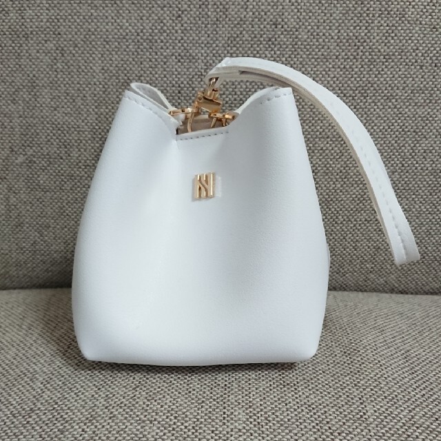 AMOREPACIFIC - HERA ノベルティ ポーチ blackpink ジェニーの通販 by