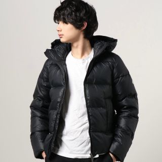 Pyrenex（ダウンジャケット ・ ブルー・ネイビー/青色系）のフリマ