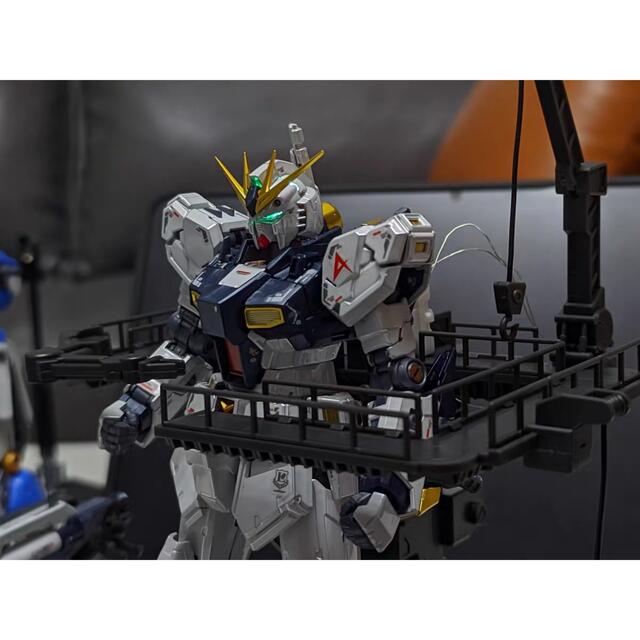 RG 1/144 ジオラマベース基地格納庫ディスプレイ、ガンプラ展示用 通用