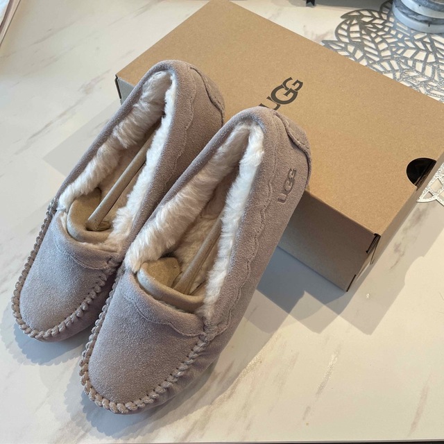 UGG - (24cm)アグ スカラップド モック モカシン 新品未使用の通販 by