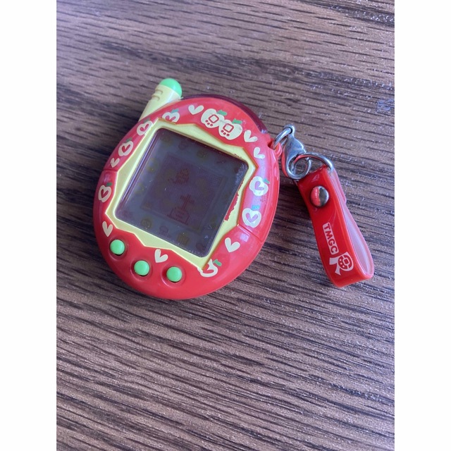 BANDAI - たまごっちプラス 赤たま りんごレッドの通販 by