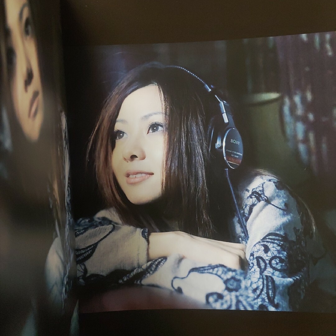 倉木麻衣Tour2012 OVER THE RAINBOW極美パンフレット写真集の通販 by