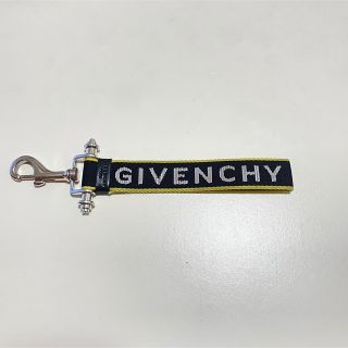 GIVENCHY（キーホルダー）のフリマアイテム一覧