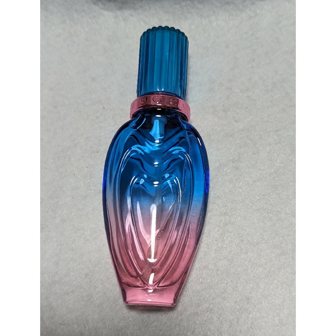 ESCADA - 廃盤希少エスカーダアイランドキスオードトワレ30mlの通販 by