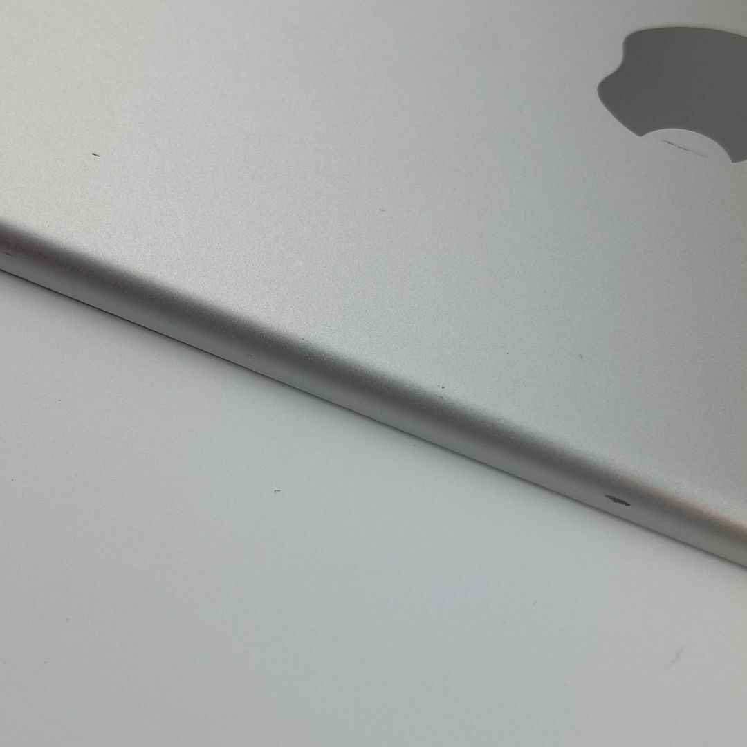 27 美品 中古 iPad mini 4 Wi-Fi 128GB シルバー
