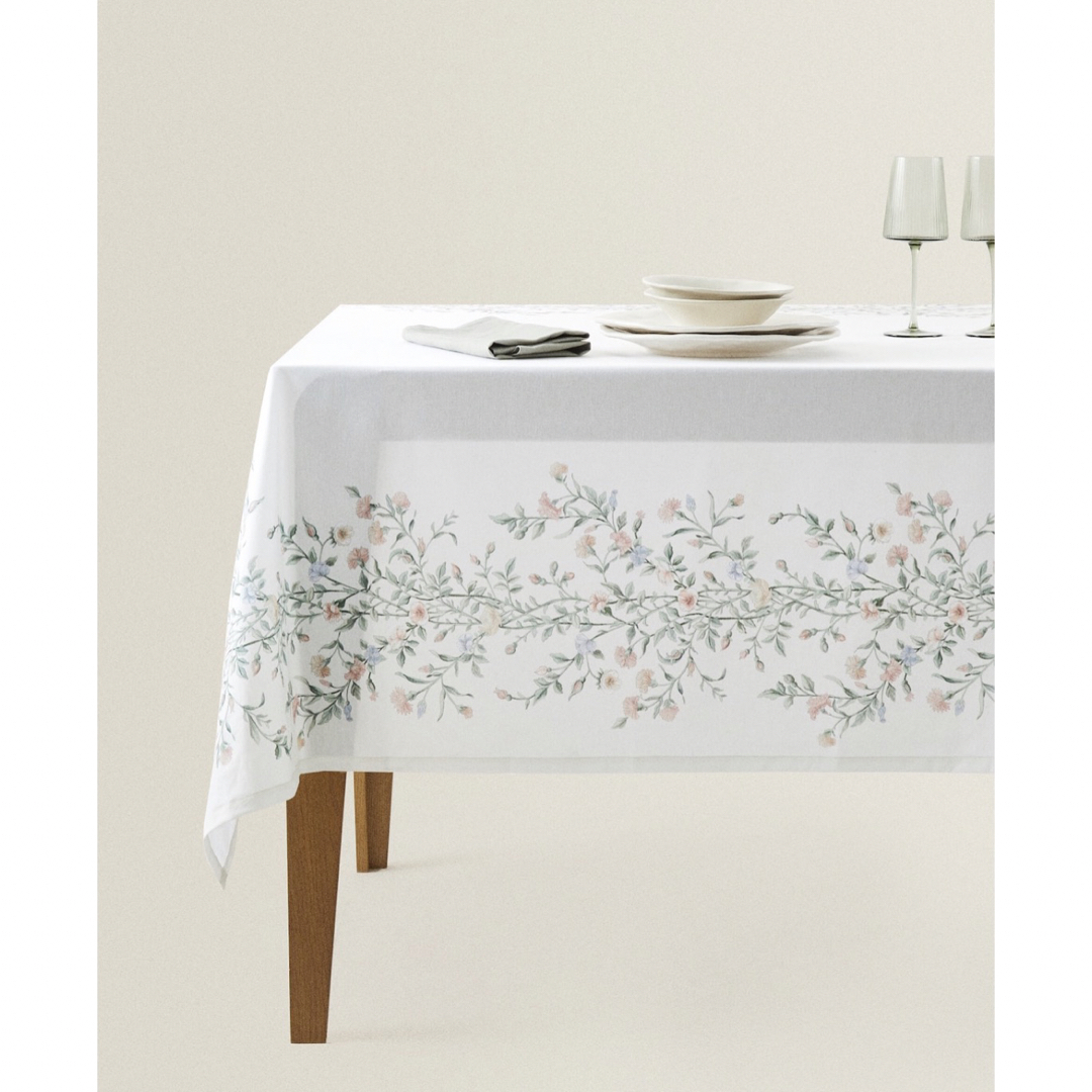 ZARA HOME - 新品 ZARA HOME ザラホーム フラワー プリント テーブル