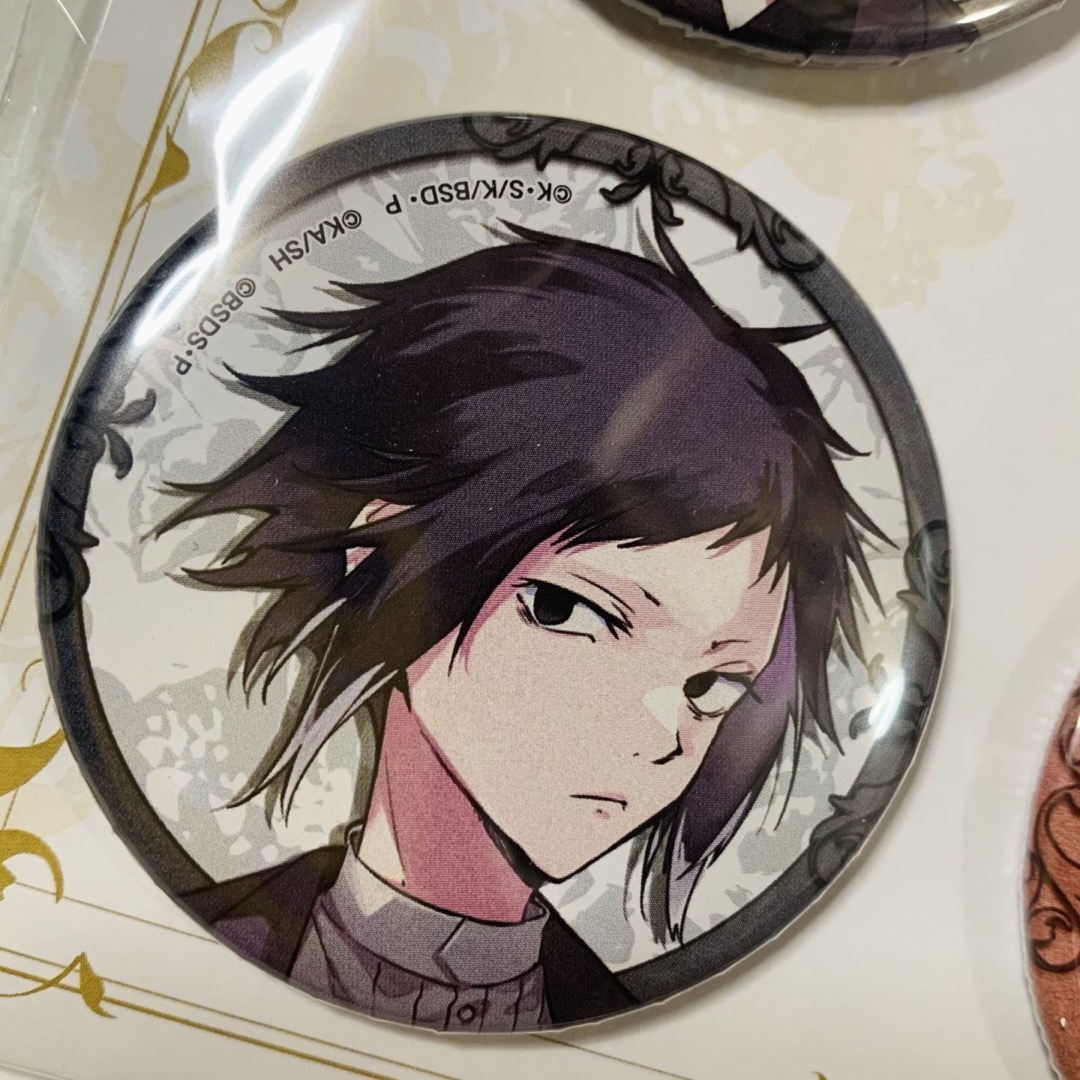 文スト 太宰 缶バッジ 受注生産 ボンズ BONES 描き下ろし 太宰治 文