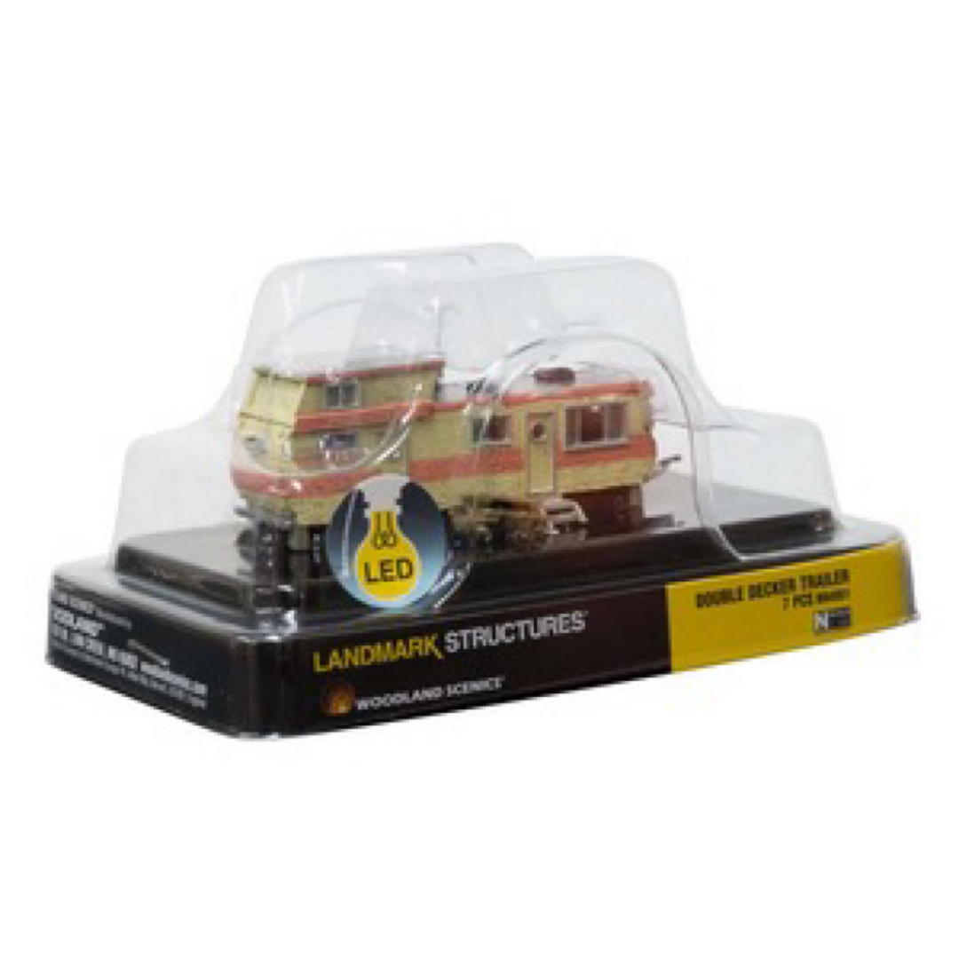 ウッドランドシーニックス 2階建てトレーラーハウス& 晴れの日の