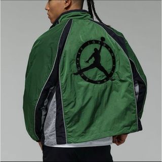 Off-White（ナイロンジャケット）のフリマアイテム一覧