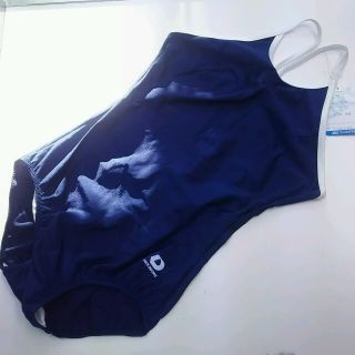 asics（水着 ・ ホワイト/白色系）のフリマアイテム一覧